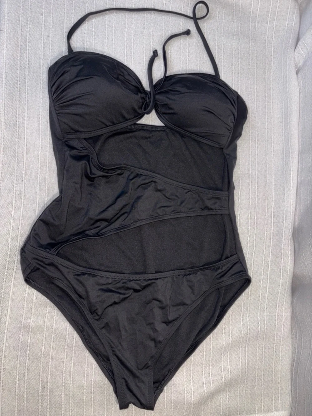 ana Swimsuit One Piece Black Cutout Monokini 12 EUC